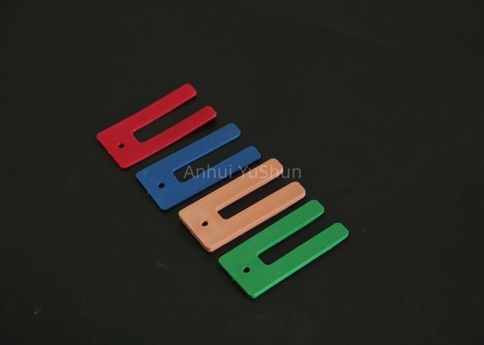 1.5mm 3.2mm 6.4mm 10mm 플라스틱 창문 설치기 내구성 및 노란색 성능